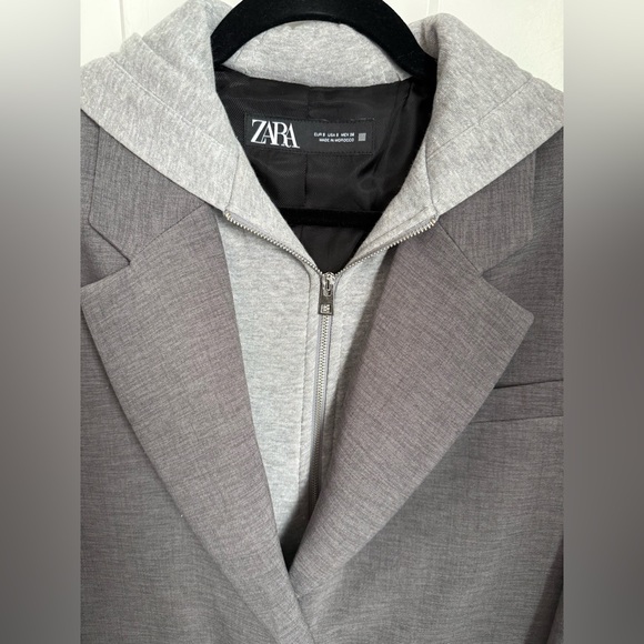 NWOT Zara hooded blazer with a contrasting grey plush fabric hood. S fits large. - Picture 5 of 7
